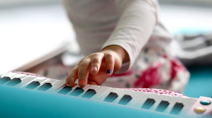 ¿Es necesaria la educación musical en la guardería?