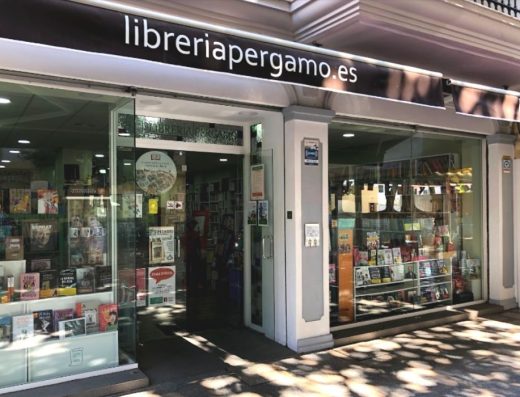 Librería Pérgamo, libros infantiles y juveniles en Torremolinos (Málaga)