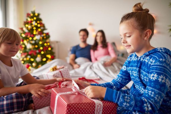 juguetes no violentos para regalar a niños en Navidad