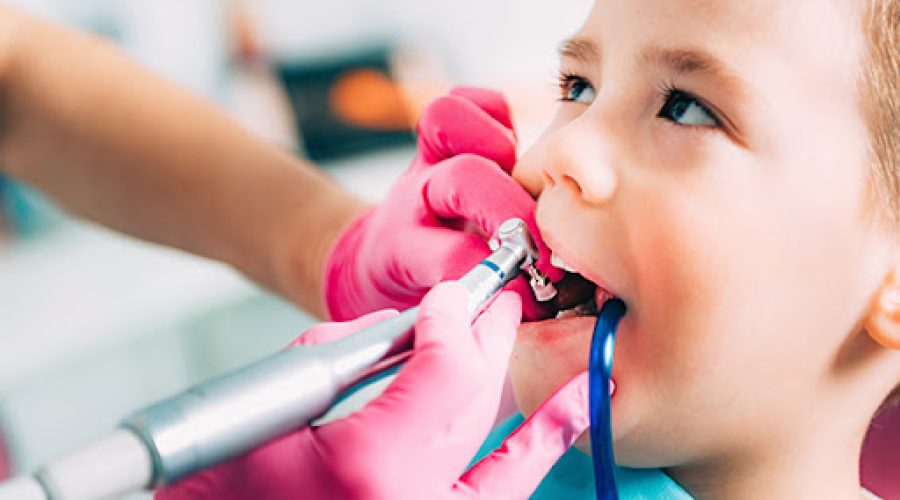 8 consejos para ayudar a los niños a superar el miedo al dentista