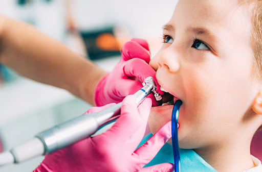 8 consejos para ayudar a los niños a superar el miedo al dentista